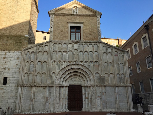 Фото церкви Санта Мариа делла Пьяцца в городе Анкона, Марке