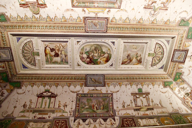 Фрески в палаццо Фарнезе