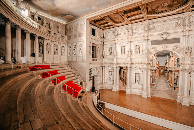 Театр Олимпико в Виченце