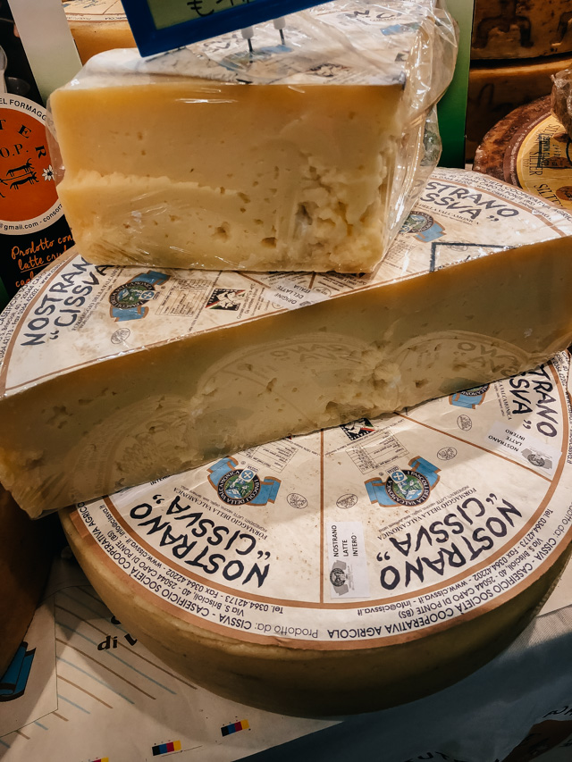 Сыр Италия. Сыр Примадонна. Итальянские традиции сыр. Топ сыров Италии.